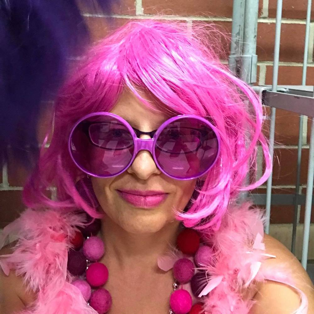 Meet your Posher, Liv